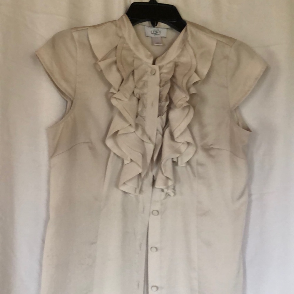 Cap sleeve cream blouse